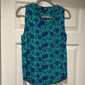 41 Hawthorn small green and navy floral blouse.  Like new